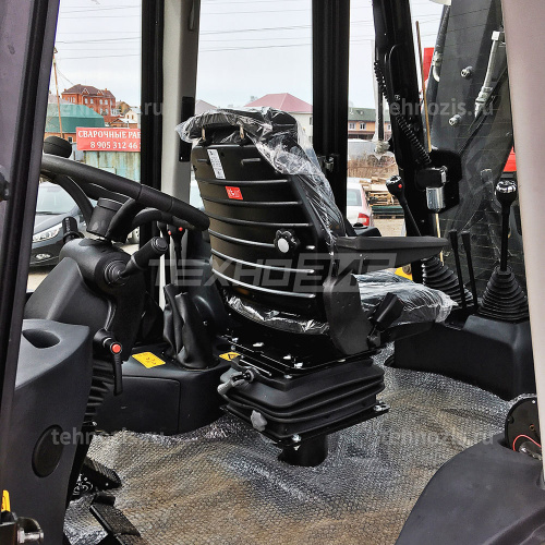 экскаватор-погрузчик 1.2 куба mst m542
