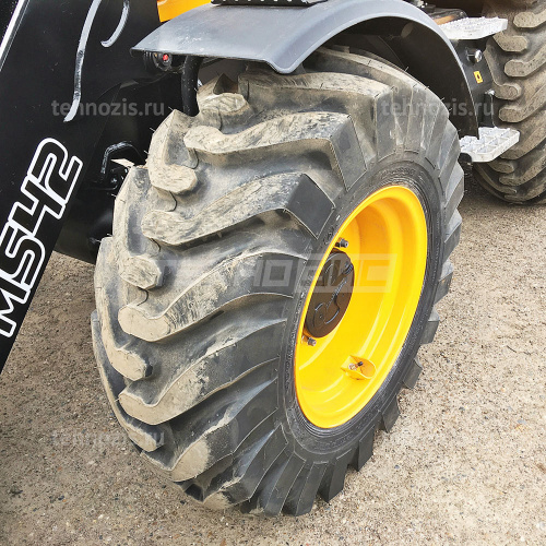 экскаватор-погрузчик 1.2 куба mst m542
