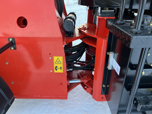 телескопический погрузчик builder tl25s